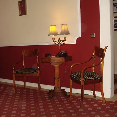 Hotel De 3*